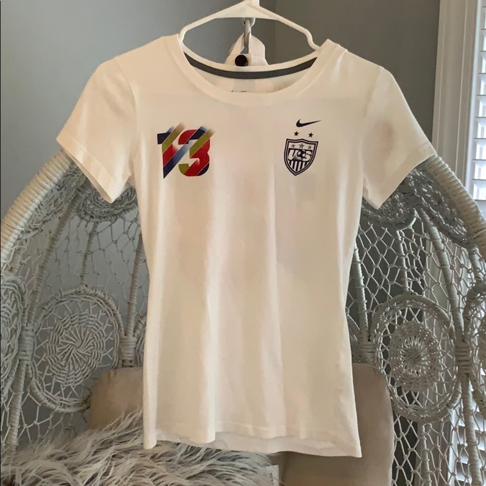 Alex morgan t shirt/jersey